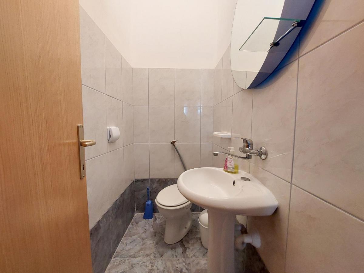 Apartment Ankica Пунат Екстериор снимка