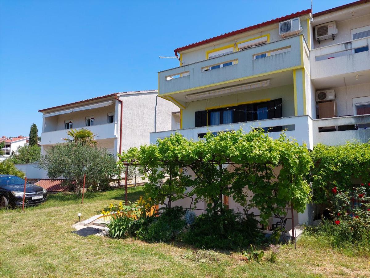 Apartment Ankica Пунат Екстериор снимка