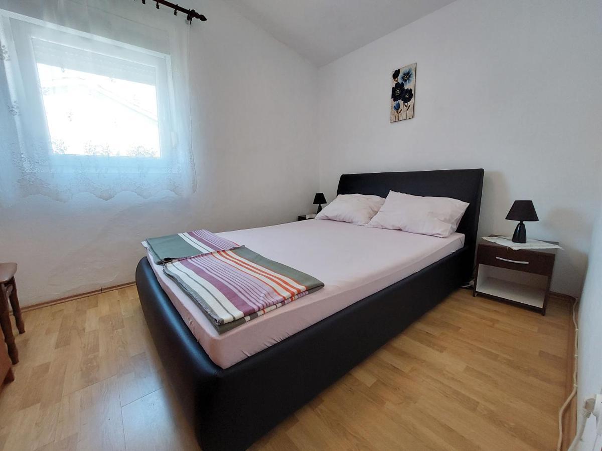 Apartment Ankica Пунат Екстериор снимка